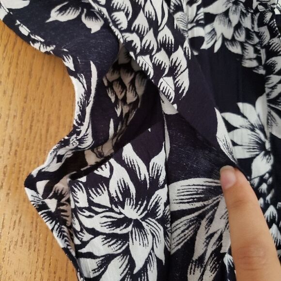 J. Crew Pineapple Print Sleeveless Crinkle Casual Midi Dress Navy White Size 4 - Picture 4 of 9